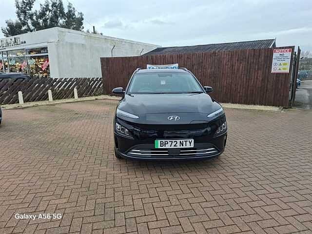 Hyundai KONA 64kWh Premium SUV 5dr Electric Auto (10.5kW Charger) (204 ps)