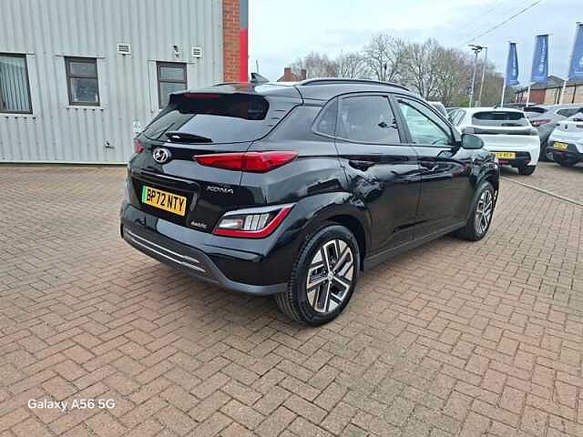 Hyundai KONA 64kWh Premium SUV 5dr Electric Auto (10.5kW Charger) (204 ps)