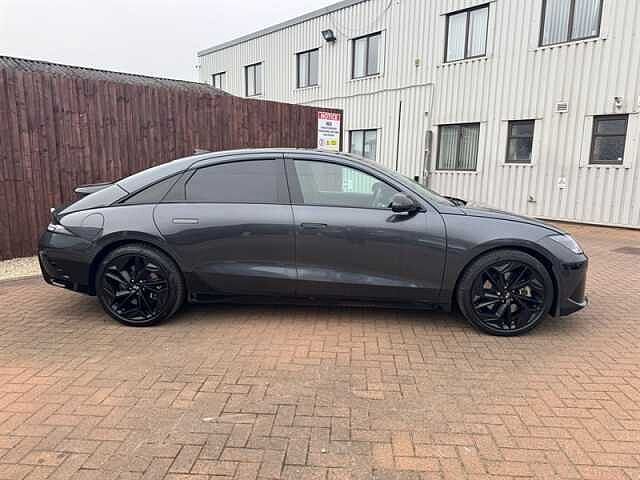 Hyundai IONIQ 6 77.4kWh First Edition Saloon 4dr Electric Auto AWD (325 ps) Grey
