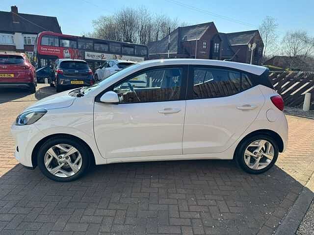 Hyundai i10 1.0 SE Connect Hatchback 5dr Petrol Manual Euro 6 (s/s) (67 ps)