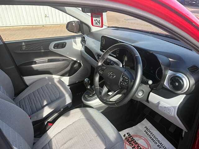Hyundai i10 1.0 Premium Hatchback 5dr Petrol Manual Euro 6 (s/s) (67 ps)