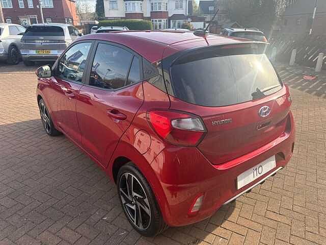 Hyundai i10 1.0 Premium Hatchback 5dr Petrol Manual Euro 6 (s/s) (67 ps)