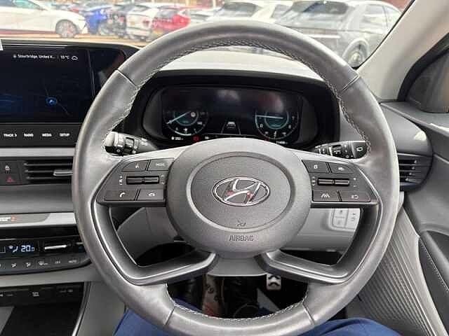 Hyundai BAYON 1.0 T-GDi MHEV Ultimate SUV 5dr Petrol Hybrid Manual Euro 6 (s/s) (120 ps) Silver