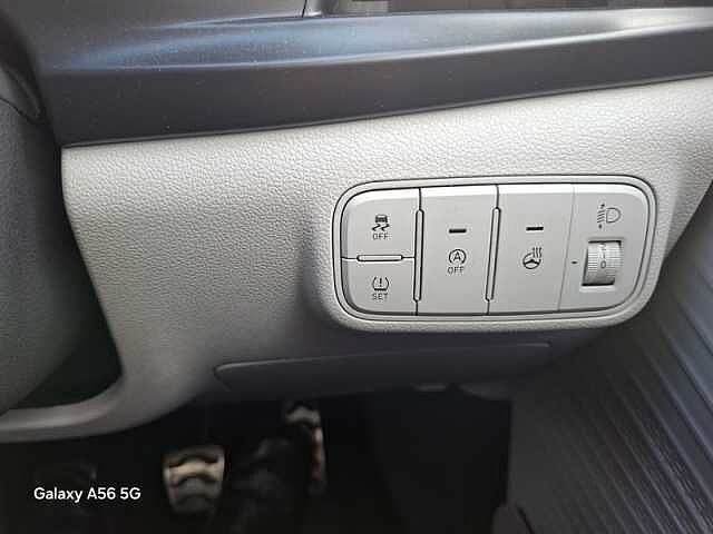 Hyundai BAYON 1.0 T-GDi MHEV Ultimate SUV 5dr Petrol Hybrid Manual Euro 6 (s/s) (120 ps) Silver