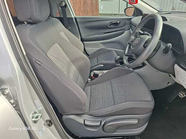 Hyundai BAYON 1.0 T-GDi MHEV Ultimate SUV 5dr Petrol Hybrid Manual Euro 6 (s/s) (120 ps) Silver