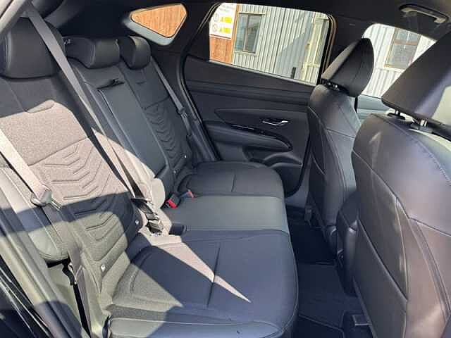 Hyundai TUCSON 1.6T Hybrid 239ps Black Line AU