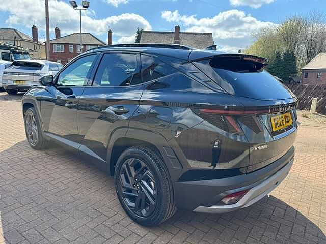 Hyundai TUCSON 1.6T Hybrid 239ps Black Line AU