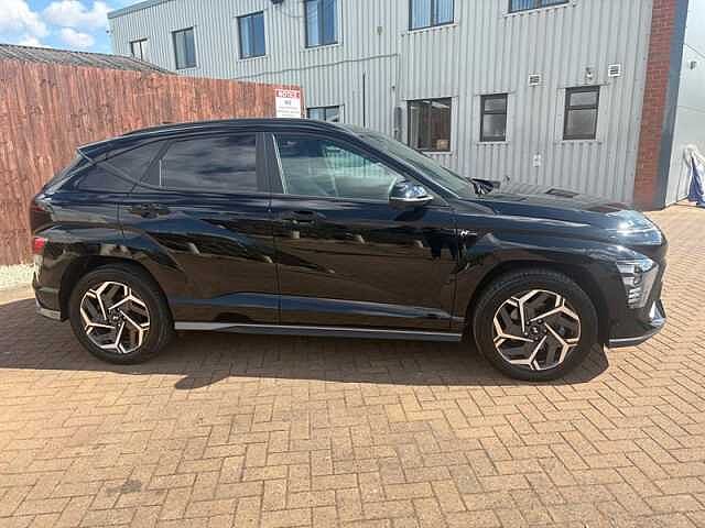 Hyundai KONA 1.6 h-GDi N Line S SUV 5dr Petrol Hybrid DCT Euro 6 (s/s) (129 ps) Black