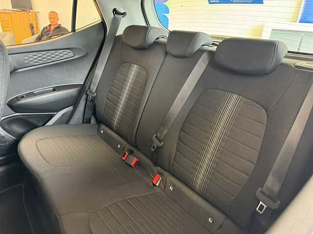 Hyundai I10 1.0 Advance Hatchback 5dr Petrol Manual Euro 6 (s/s) (63 ps) Grey