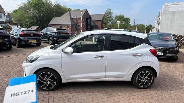 Hyundai I10 1.0 Premium Hatchback 5dr Petrol Auto Euro 6 (s/s) (63 ps) White