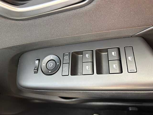 Hyundai KONA 1.6 h-GDi Advance SUV 5dr Petrol Hybrid DCT Euro 6 (s/s) (141 ps)