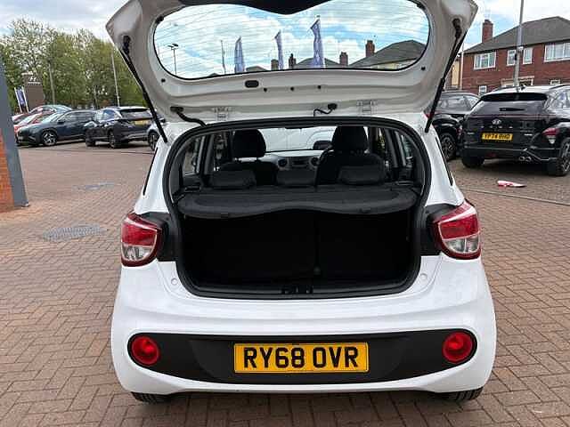 Hyundai I10 1.2 SE Hatchback 5dr Petrol Auto Euro 6 (87 ps) White