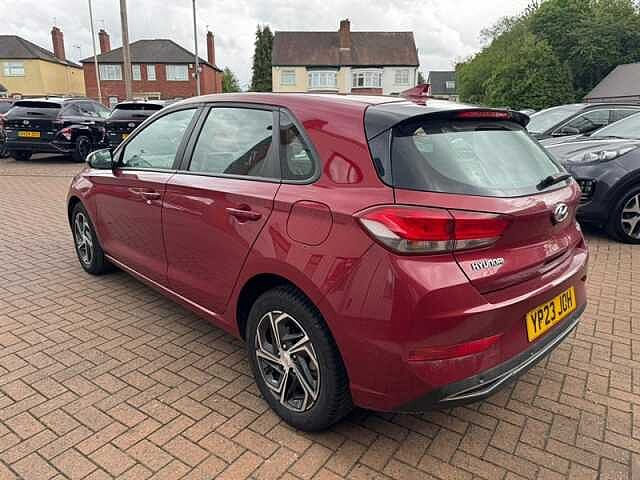 Hyundai i30 1.0 T-GDi MHEV SE Connect Hatchback 5dr Petrol Hybrid DCT Euro 6 (s/s) (120 ps)