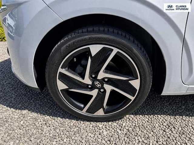 Hyundai I10 1.2 Premium Hatchback 5dr Petrol Auto Euro 6 (s/s) (84 ps) White