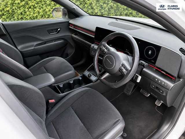 Hyundai KONA 1.6 h-GDi N Line S SUV 5dr Petrol Hybrid DCT Euro 6 (s/s) (141 ps) White