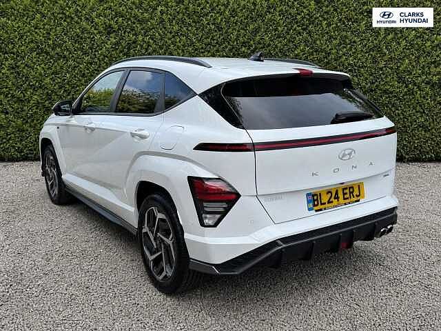 Hyundai KONA 1.6 h-GDi N Line S SUV 5dr Petrol Hybrid DCT Euro 6 (s/s) (141 ps) White