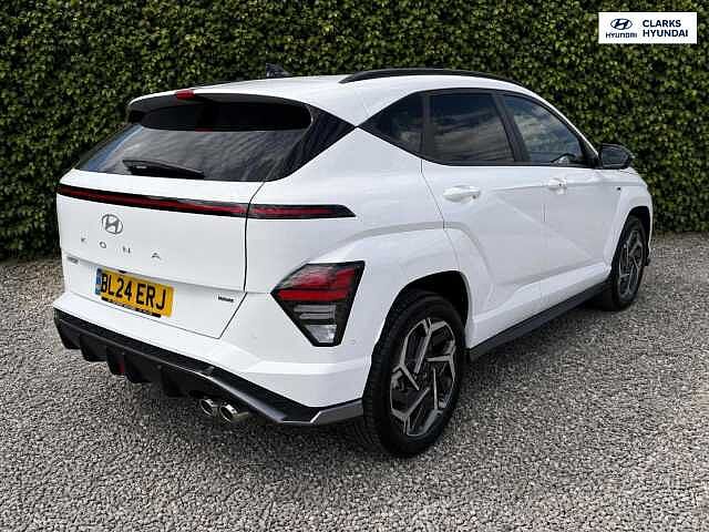 Hyundai KONA 1.6 h-GDi N Line S SUV 5dr Petrol Hybrid DCT Euro 6 (s/s) (141 ps) White