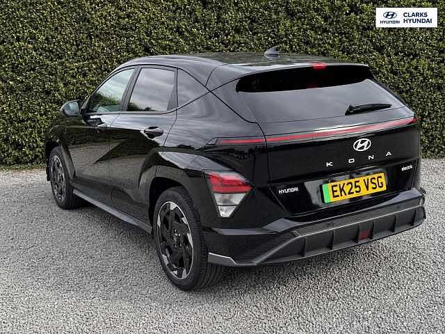 Hyundai KONA 65.4kWh N Line SUV 5dr Electric Auto (218 ps) Black