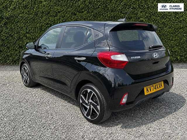 Hyundai I10 1.2 Premium Hatchback 5dr Petrol Auto Euro 6 (s/s) (79 ps) Black
