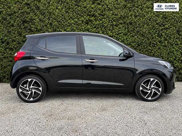 Hyundai I10 1.2 Premium Hatchback 5dr Petrol Auto Euro 6 (s/s) (79 ps) Black