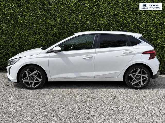 Hyundai I20 1.0 T-GDi Premium Hatchback 5dr Petrol DCT Euro 6 (s/s) (100 ps) White