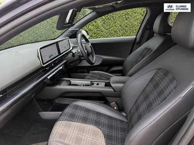 Hyundai IONIQ 6 77.4kWh First Edition Saloon 4dr Electric Auto AWD (325 ps)