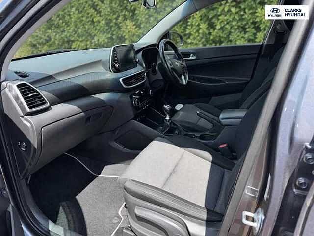 Hyundai TUCSON 1.6 GDi SE Nav SUV 5dr Petrol Manual Euro 6 (s/s) (132 ps) Grey