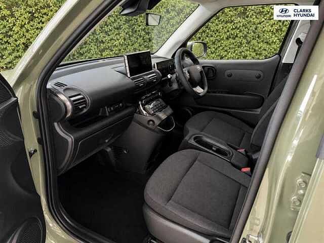 Hyundai INSTER Long Range 49kWh 01 SUV 5dr Electric Auto (115 ps)