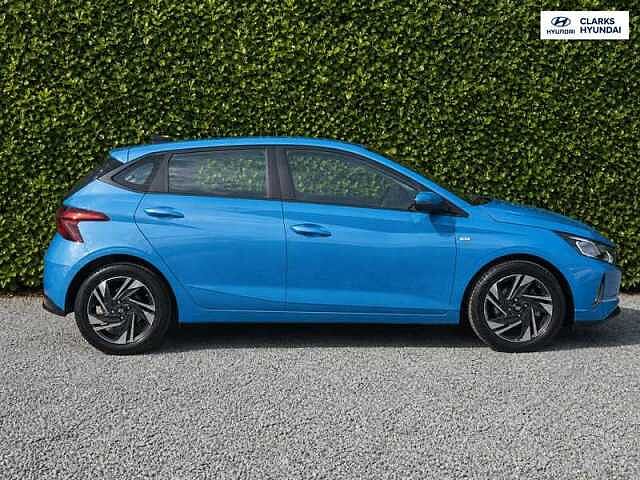 Hyundai I20 1.0 T-GDi MHEV SE Connect Hatchback 5dr Petrol Hybrid Manual Euro 6 (s/s) (100 p Blue