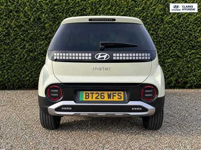 Hyundai INSTER Long Range 49kWh 02 SUV 5dr Electric Auto (115 ps) Yellow