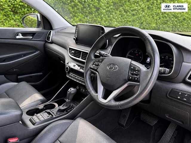 Hyundai TUCSON 1.6 CRDi MHEV Premium SE SUV 5dr Diesel Hybrid DCT Euro 6 (s/s) (136 ps) Silver