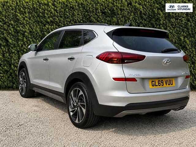 Hyundai TUCSON 1.6 CRDi MHEV Premium SE SUV 5dr Diesel Hybrid DCT Euro 6 (s/s) (136 ps) Silver