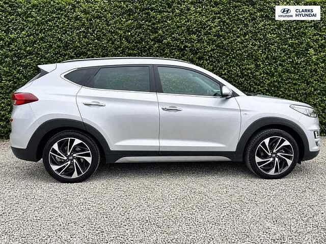 Hyundai TUCSON 1.6 CRDi MHEV Premium SE SUV 5dr Diesel Hybrid DCT Euro 6 (s/s) (136 ps) Silver
