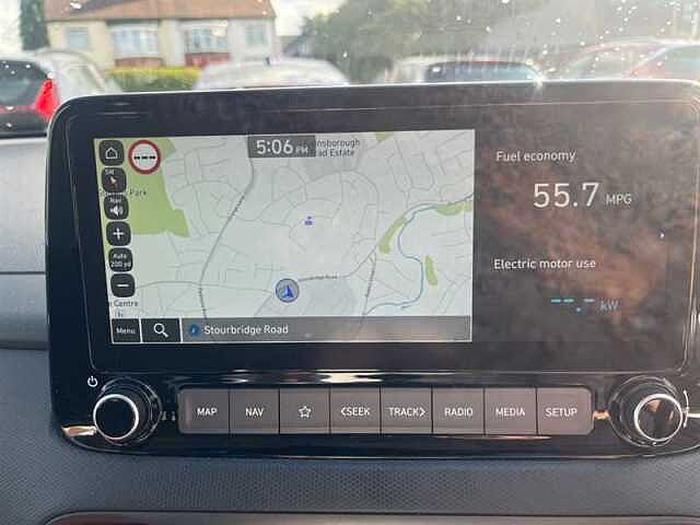 Hyundai KONA 1.6 h-GDi Premium SUV 5dr Petrol Hybrid DCT Euro 6 (s/s) (141 ps) Black