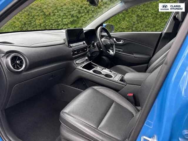 Hyundai KONA 64kWh Ultimate SUV 5dr Electric Auto (10.5kW Charger) (204 ps) Blue