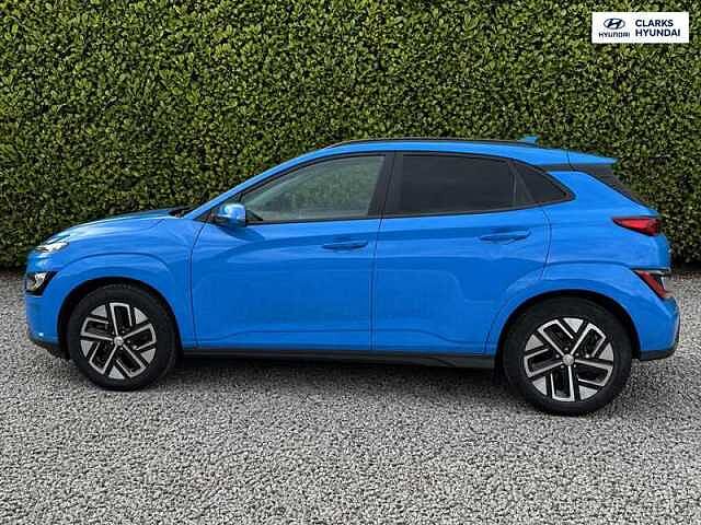 Hyundai KONA 64kWh Ultimate SUV 5dr Electric Auto (10.5kW Charger) (204 ps) Blue