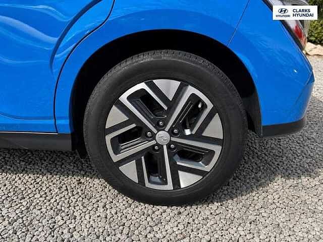 Hyundai KONA 64kWh Ultimate SUV 5dr Electric Auto (10.5kW Charger) (204 ps) Blue