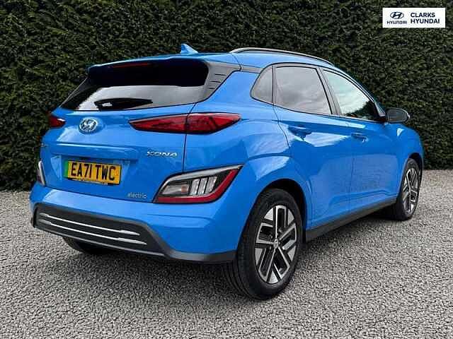 Hyundai KONA 64kWh Ultimate SUV 5dr Electric Auto (10.5kW Charger) (204 ps) Blue