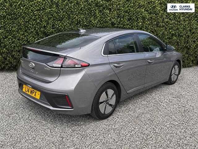 Hyundai IONIQ 1.6 h-GDi Premium Hatchback 5dr Petrol Hybrid DCT Euro 6 (s/s) (141 ps) Grey