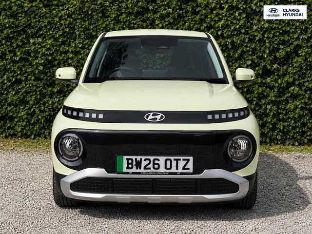 Hyundai INSTER Long Range 49kWh 01 SUV 5dr Electric Auto (115 ps) Yellow