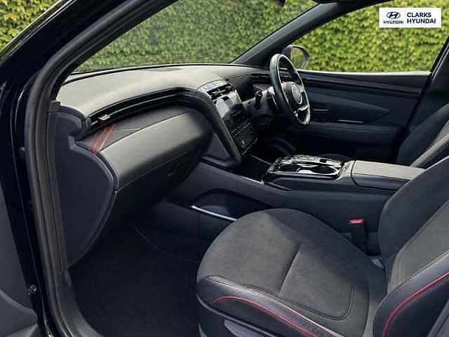 Hyundai TUCSON 1.6 T-GDi 13.8kWh N Line S SUV 5dr Petrol Plug-in Hybrid Auto 4WD Euro 6 (s/s) ( Black