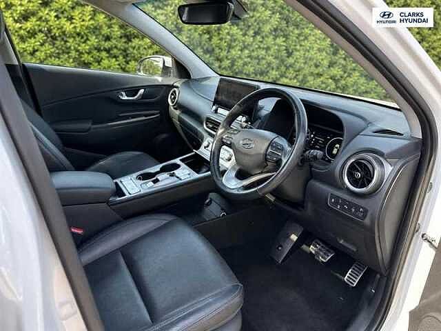 Hyundai KONA 64kWh Ultimate SUV 5dr Electric Auto (10.5kW Charger) (204 ps)