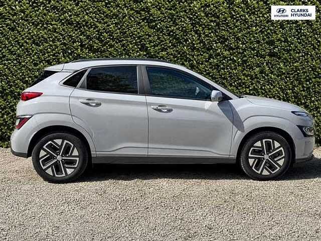Hyundai KONA 64kWh Ultimate SUV 5dr Electric Auto (10.5kW Charger) (204 ps)