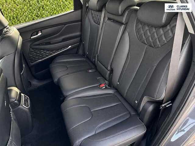 Hyundai Santa Fe 1.6 h T-GDi Premium SUV 5dr Petrol Hybrid Auto Euro 6 (s/s) (230 ps)
