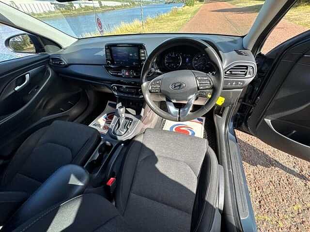 Hyundai i30 1.0 T-GDi MHEV SE Connect Hatchback 5dr Petrol Hybrid DCT Euro 6 (s/s) (120 ps)
